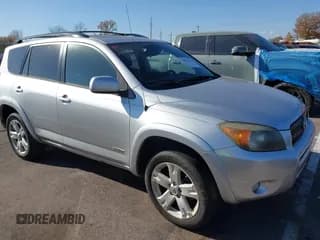 ✅ 2006 Toyota RAV4 Sport • VIN: JTMBD32V466008423 • Lot: 43699182. Listed on IAAI with 188,902 mi. Free auction sales archive from the USA and detailed vehicle history report at DreamBid. Image 1.