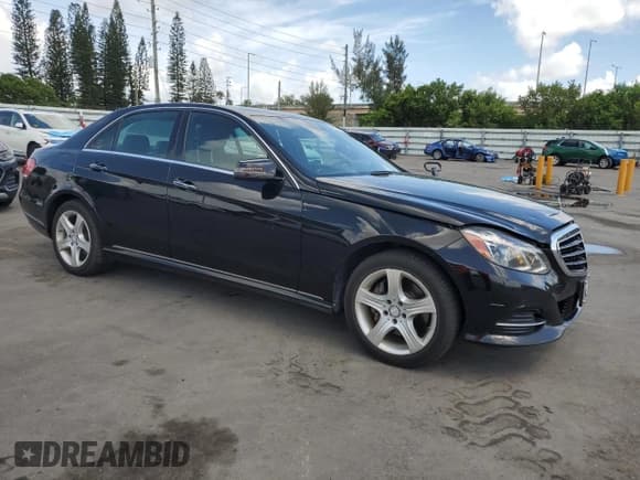 ✅ 2014 Mercedes-Benz E 350 Sport • VIN: WDDHF5KB7EA924214 • Lot: 61657825. Listed on Copart with 158,523 mi. Free auction sales archive from the USA and detailed vehicle history report at DreamBid. Image 4.