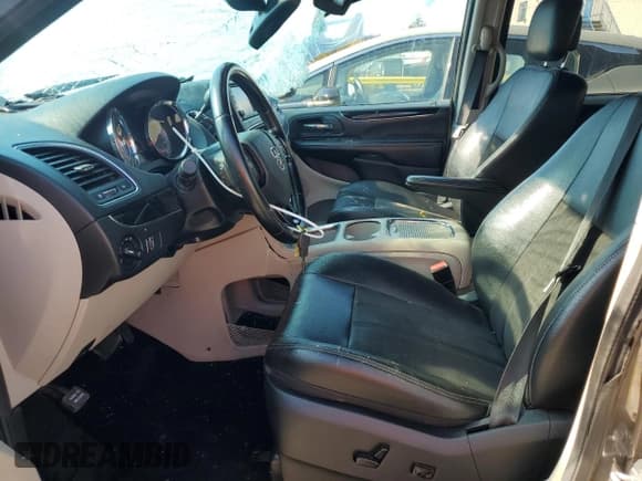 ✅ 2020 Dodge Grand Caravan SXT • VIN: 2C4RDGCG1LR253187 • Лот: 85157435. Опубликован ранее на Copart с пробегом 94 871 миль. Бесплатный доступ к архиву аукционных продаж из США и подробный отчёт об истории автомобиля на DreamBid. Изображение 7.