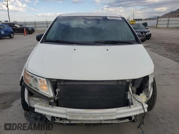 ✅ 2013 Honda Odyssey LX • VIN: 5FNRL5H2XDB082747 • Lot: 80600695. Listed on Copart with 110,873 mi. Free auction sales archive from the USA and detailed vehicle history report at DreamBid. Image 5.