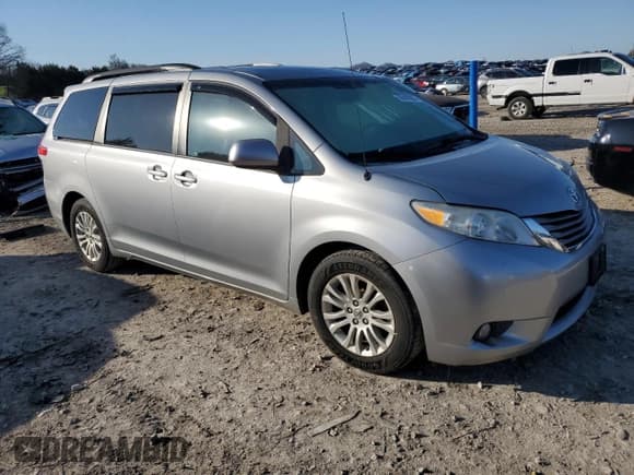 ✅ 2012 Toyota Sienna XLE AAS • VIN: 5TDYK3DCXCS278957 • Lot: 50429965. Listed on Copart with 92,126 mi. Free auction sales archive from the USA and detailed vehicle history report at DreamBid. Image 4.