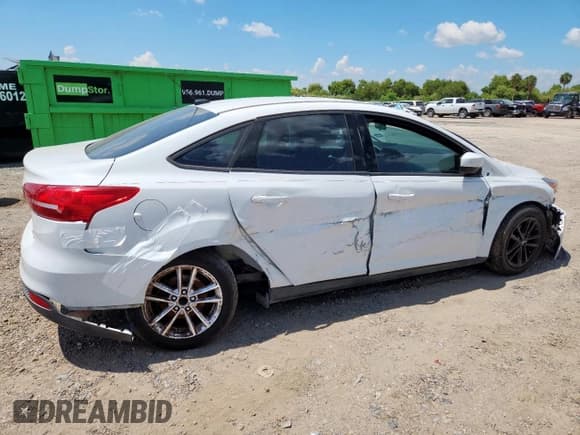 ✅ 2018 Ford Focus SE • VIN: 1FADP3FE1JL302694 • Лот: 71409895. Опубликован ранее на Copart с пробегом 81 626 миль. Бесплатный доступ к архиву аукционных продаж из США и подробный отчёт об истории автомобиля на DreamBid. Изображение 3.