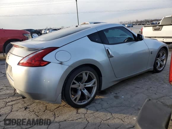✅ 2011 Nissan 370Z Touring • VIN: JN1AZ4EH0BM551947 • Lot: 88036395. Wystawiony na Copart z przebiegiem 81 216 mil. Bezpłatny archiwum sprzedaży aukcyjnych z USA i szczegółowy raport historii pojazdu na DreamBid. Zdjęcie 3.
