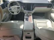 ✅ 2021 Volvo S60 Momentum • VIN: 7JRA22TK4MG080375 • Lot: 81658625. Listed on Copart with 101,117 mi. Free auction sales archive from the USA and detailed vehicle history report at DreamBid. Image 8.