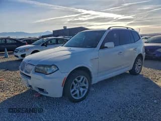 ✅ 2007 BMW X3 3.0si • VIN: WBXPC93467WF02081 • Lot: 93860665. Wystawiony na Copart z przebiegiem 133 125 mil. Bezpłatny archiwum sprzedaży aukcyjnych z USA i szczegółowy raport historii pojazdu na DreamBid. Zdjęcie 1.