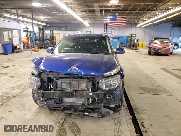 ✅ 2023 Hyundai Venue Limited • VIN: KMHRC8A32PU251493 • Lot: 42586245. Listed on Copart with 10,112 mi. Free auction sales archive from the USA and detailed vehicle history report at DreamBid. Image 11.