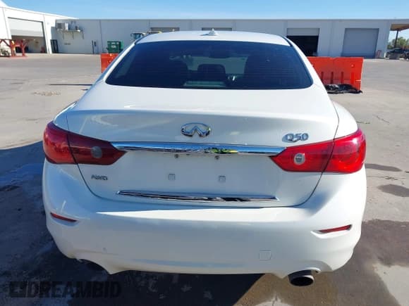 ✅ 2014 Infiniti Q50 Premium • VIN: JN1BV7ARXEM687779 • Lot: 43640213. Listed on IAAI with 187,762 mi. Free auction sales archive from the USA and detailed vehicle history report at DreamBid. Image 17.