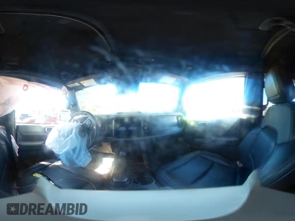 ✅ 2023 Ford Bronco • VIN: 1FMEE5DP6PLC01482 • Lot: 43247895. Wystawiony na IAAI z przebiegiem 27 335 mil. Bezpłatny archiwum sprzedaży aukcyjnych z USA i szczegółowy raport historii pojazdu na DreamBid. Zdjęcie 19.