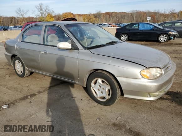 ✅ 2000 Kia Sephia • VIN: KNAFB1211Y5871095 • Lot: 78328884. Wystawiony na Copart z przebiegiem 109 277 mil. Bezpłatny archiwum sprzedaży aukcyjnych z USA i szczegółowy raport historii pojazdu na DreamBid. Zdjęcie 4.