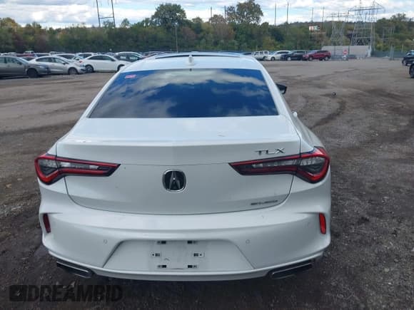 ✅ 2021 Acura TLX Technology • VIN: 19UUB6F48MA004842 • Lot: 43512710. Wystawiony na IAAI z przebiegiem 43 000 mil. Bezpłatny archiwum sprzedaży aukcyjnych z USA i szczegółowy raport historii pojazdu na DreamBid. Zdjęcie 17.