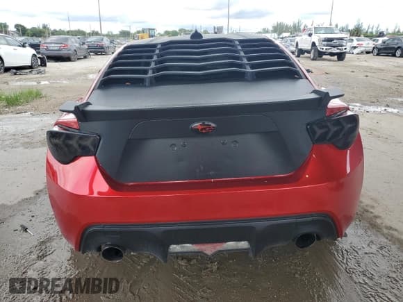 ✅ 2013 Subaru BRZ Limited • VIN: JF1ZCAC19D2609922 • Lot: 71082745. Listed on Copart with 98,112 mi. Free auction sales archive from the USA and detailed vehicle history report at DreamBid. Image 6.