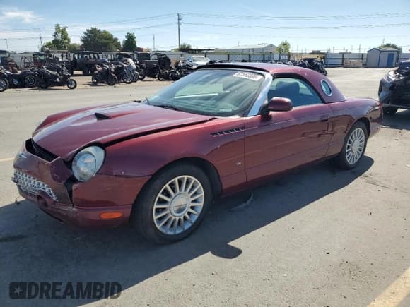✅ 2004 Ford Thunderbird Deluxe • VIN: 1FAHP60A74Y111362 • Lot: 67552335. Listed on Copart with 70,457 mi. Free auction sales archive from the USA and detailed vehicle history report at DreamBid. Image 1.