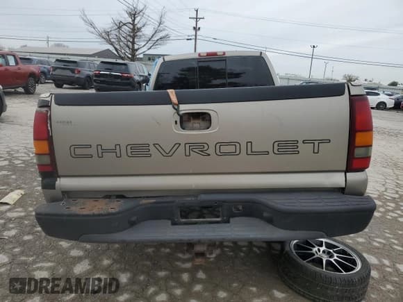 ✅ 2000 Chevrolet Silverado 1500 • VIN: 1GCEK14V6YZ178983 • Lot: 51923965. Listed on Copart with 240,242 mi. Free auction sales archive from the USA and detailed vehicle history report at DreamBid. Image 6.