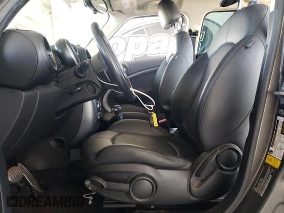 ✅ 2013 MINI Countryman S • VIN: WMWZC3C5XDWP22700 • Lot: 57153995. Listed on Copart with 108,344 mi. Free auction sales archive from the USA and detailed vehicle history report at DreamBid. Image 7.