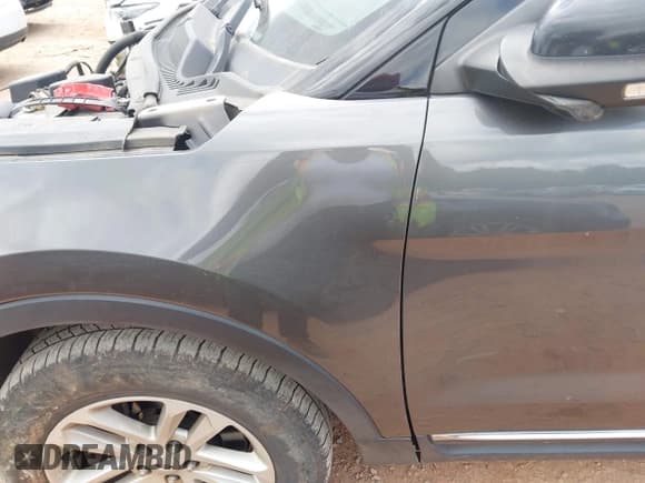 ✅ 2015 Ford Explorer XLT • VIN: 1FM5K8D85FGA78185 • Lot: 42108090. Wystawiony na IAAI z przebiegiem 178 365 mil. Bezpłatny archiwum sprzedaży aukcyjnych z USA i szczegółowy raport historii pojazdu na DreamBid. Zdjęcie 22.