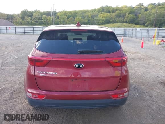 ✅ 2017 Kia Sportage LX • VIN: KNDPM3AC1H7041902 • Лот: 43170649. Опубликован ранее на IAAI с пробегом 133 896 миль. Бесплатный доступ к архиву аукционных продаж из США и подробный отчёт об истории автомобиля на DreamBid. Изображение 16.