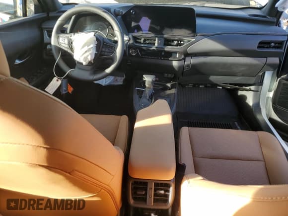 ✅ 2024 Lexus UX 250h Premium • VIN: JTHP9JBH6R2077520 • Лот: 53721515. Опубликован ранее на Copart с пробегом 9 742 миль. Бесплатный доступ к архиву аукционных продаж из США и подробный отчёт об истории автомобиля на DreamBid. Изображение 8.