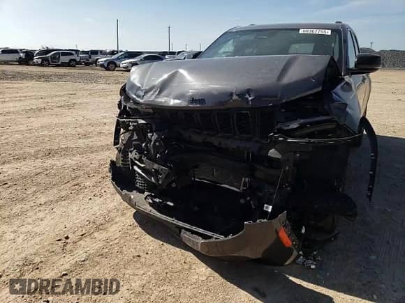 2023 Jeep Grand Cherokee Altitude X with VIN 1C4RJHAG9P8900499, listed as a Copart auction lot 60367755 with 20,491 mi miles and Salvage title. Bid and sale history available at DreamBid. Image 13.