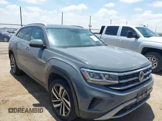 ✅ 2021 Volkswagen Atlas SE • VIN: 1V2JC2CA2MC202157 • Lot: 42362571. Wystawiony na IAAI z przebiegiem 55 701 mil. Bezpłatny archiwum sprzedaży aukcyjnych z USA i szczegółowy raport historii pojazdu na DreamBid. Zdjęcie 1.