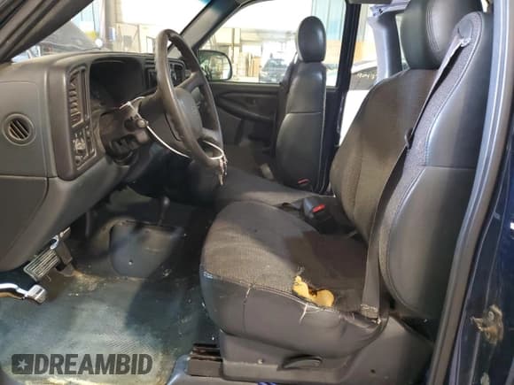 ✅ 2000 Chevrolet Silverado 1500 • VIN: 1GCEK19V3YE218601 • Lot: 90668255. Wystawiony na Copart z przebiegiem 193 542 mil. Bezpłatny archiwum sprzedaży aukcyjnych z USA i szczegółowy raport historii pojazdu na DreamBid. Zdjęcie 7.