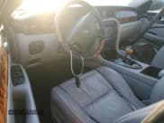 ✅ 2004 Jaguar XJ • VIN: SAJEA74C24SG09038 • Lot: 77015544. Wystawiony na Copart z przebiegiem Nie podano. Bezpłatny archiwum sprzedaży aukcyjnych z USA i szczegółowy raport historii pojazdu na DreamBid. Zdjęcie 8.