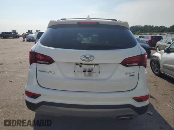 ✅ 2017 Hyundai Santa Fe 2.4L • VIN: 5XYZUDLBXHG423657 • Лот: 59458744. Опубликован ранее на Copart с пробегом 105 726 миль. Бесплатный доступ к архиву аукционных продаж из США и подробный отчёт об истории автомобиля на DreamBid. Изображение 6.