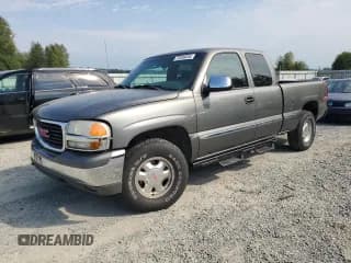✅ 2002 GMC Sierra 1500 SLE • VIN: 2GTEK19T921184011 • Lot: 70599255. Listed on Copart with 205,498 mi. Free auction sales archive from the USA and detailed vehicle history report at DreamBid. Image 1.