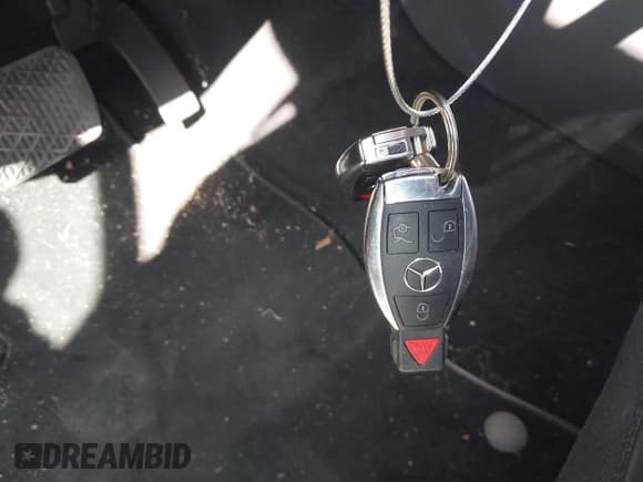 ✅ 2015 Mercedes-Benz GL 550 • VIN: 4JGDF7DE6FA552454 • Лот: 43497155. Опубликован ранее на IAAI с пробегом 139 467 миль. Бесплатный доступ к архиву аукционных продаж из США и подробный отчёт об истории автомобиля на DreamBid. Изображение 11.