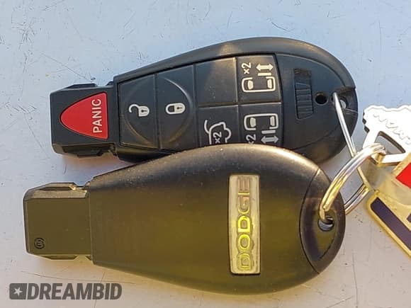 ✅ 2014 Dodge Grand Caravan SXT • VIN: 2C4RDGCG8ER140727 • Lot: 43370708. Listed on IAAI with 82,629 mi. Free auction sales archive from the USA and detailed vehicle history report at DreamBid. Image 11.