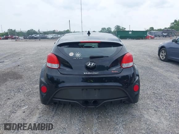 ✅ 2015 Hyundai Veloster Turbo • VIN: KMHTC6AE6FU229720 • Lot: 42735203. Wystawiony na IAAI z przebiegiem 110 516 mil. Bezpłatny archiwum sprzedaży aukcyjnych z USA i szczegółowy raport historii pojazdu na DreamBid. Zdjęcie 16.