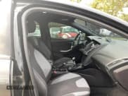 ✅ 2014 Ford Focus ST • VIN: 1FADP3L98EL224833 • Lot: 93337585. Listed on Copart with 126,756 mi. Free auction sales archive from the USA and detailed vehicle history report at DreamBid. Image 5.