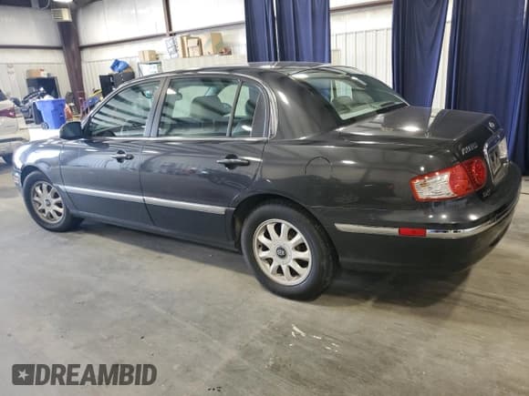 ✅ 2006 Kia Amanti • VIN: KNALD124465099194 • Lot: 58746005. Wystawiony na Copart z przebiegiem 135 936 mil. Bezpłatny archiwum sprzedaży aukcyjnych z USA i szczegółowy raport historii pojazdu na DreamBid. Zdjęcie 2.