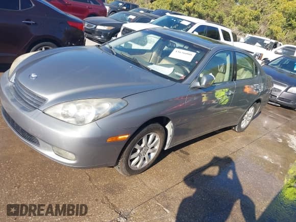 ✅ 2002 Lexus ES 300 • VIN: JTHBF30GX20067048 • Lot: 43636008. Listed on IAAI with 198,747 mi. Free auction sales archive from the USA and detailed vehicle history report at DreamBid. Image 2.