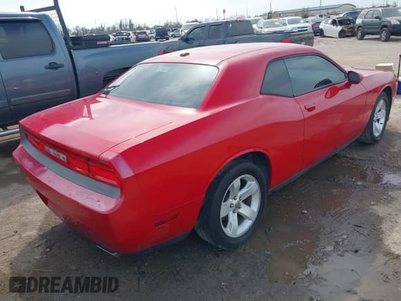 ✅ 2013 Dodge Challenger Rallye Redline • VIN: 2C3CDYAG6DH581635 • Lot: 41666837. Wystawiony na IAAI z przebiegiem 66 514 mil. Bezpłatny archiwum sprzedaży aukcyjnych z USA i szczegółowy raport historii pojazdu na DreamBid. Zdjęcie 4.