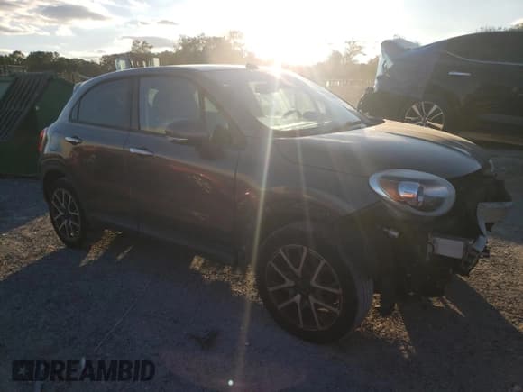 ✅ 2016 FIAT 500X Trekking Plus • VIN: ZFBCFYET2GP386504 • Lot: 82576594. Listed on Copart with 183,959 mi. Free auction sales archive from the USA and detailed vehicle history report at DreamBid. Image 4.