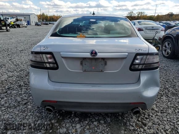 ✅ 2010 Saab 9-3 XWD • VIN: YS3FA4BY7A1618762 • Lot: 87280315. Wystawiony na Copart z przebiegiem 108 103 mil. Bezpłatny archiwum sprzedaży aukcyjnych z USA i szczegółowy raport historii pojazdu na DreamBid. Zdjęcie 6.