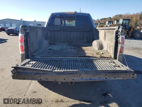 ✅ 2010 Ford F-150 XL • VIN: 1FTFX1EV0AFA06279 • Lot: 92808805. Listed on Copart with 229,716 mi. Free auction sales archive from the USA and detailed vehicle history report at DreamBid. Image 6.