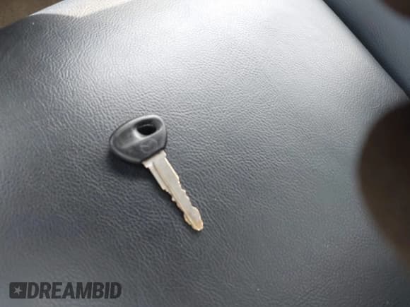 ✅ 2001 Mazda MX-5 Miata • VIN: JM1NB353610201651 • Lot: 42472968. Listed on IAAI with Not provided. Free auction sales archive from the USA and detailed vehicle history report at DreamBid. Image 11.