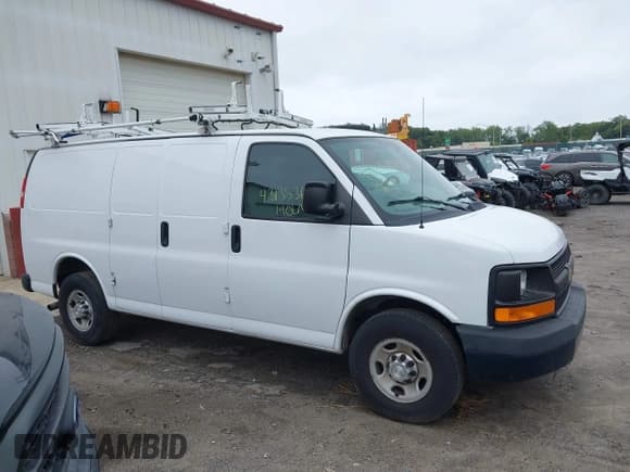 ✅ 2015 Chevrolet Express Cargo • VIN: 1GCWGFCF0F1158866 • Lot: 43135361. Listed on IAAI with 132,483 mi. Free auction sales archive from the USA and detailed vehicle history report at DreamBid. Image 13.