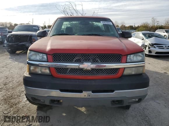 ✅ 2003 Chevrolet Silverado 2500HD Work Truck • VIN: 1GCHK24U63E199259 • Lot: 92835855. Wystawiony na Copart z przebiegiem 162 314 mil. Bezpłatny archiwum sprzedaży aukcyjnych z USA i szczegółowy raport historii pojazdu na DreamBid. Zdjęcie 5.