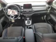 ✅ 2020 Kia Forte GT-Line • VIN: 3KPF34AD3LE200201 • Lot: 89731235. Wystawiony na Copart z przebiegiem 43 674 mil. Bezpłatny archiwum sprzedaży aukcyjnych z USA i szczegółowy raport historii pojazdu na DreamBid. Zdjęcie 8.