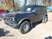 ✅ 2021 Ford Bronco • VIN: 1FMDE5BH3MLA97892 • Lot: 43601857. Wystawiony na IAAI z przebiegiem 31 854 mil. Bezpłatny archiwum sprzedaży aukcyjnych z USA i szczegółowy raport historii pojazdu na DreamBid. Zdjęcie 18.