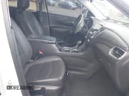 ✅ 2020 Chevrolet Equinox Premier • VIN: 3GNAXPEX7LS587591 • Lot: 43527189. Wystawiony na IAAI z przebiegiem 45 364 mil. Bezpłatny archiwum sprzedaży aukcyjnych z USA i szczegółowy raport historii pojazdu na DreamBid. Zdjęcie 5.