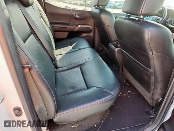 ✅ 2021 Toyota Tacoma Limited • VIN: 3TMGZ5AN4MM393581 • Lot: 81900135. Listed on Copart with 136,711 mi. Free auction sales archive from the USA and detailed vehicle history report at DreamBid. Image 10.