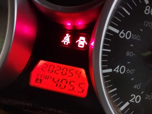 ✅ 2006 Mazda MX-5 Miata Grand Touring • VIN: JM1NC25F460110113 • Lot: 42327604. Wystawiony na IAAI z przebiegiem 202 054 mil. Bezpłatny archiwum sprzedaży aukcyjnych z USA i szczegółowy raport historii pojazdu na DreamBid. Zdjęcie 15.