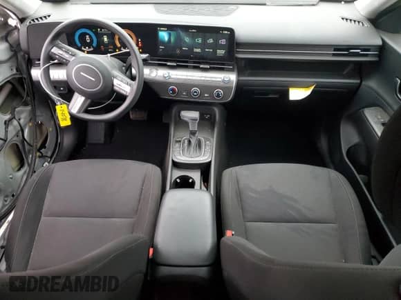 2025 Hyundai Kona SE with VIN KM8HACABXSU188423, listed as a Copart auction lot 87149674 with 8,875 mi miles and Salvage title. Bid and sale history available at DreamBid. Image 8.