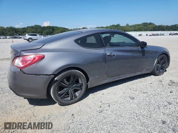 ✅ 2010 Hyundai Genesis Coupe • VIN: KMHHU6KH0AU020719 • Lot: 81461875. Listed on Copart with 212,428 mi. Free auction sales archive from the USA and detailed vehicle history report at DreamBid. Image 3.