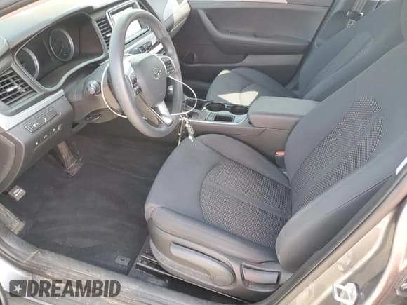 ✅ 2018 Hyundai Sonata SE • VIN: 5NPE24AF7JH672832 • Lot: 48059713. Listed on Copart with 43,931 mi. Free auction sales archive from the USA and detailed vehicle history report at DreamBid. Image 7.