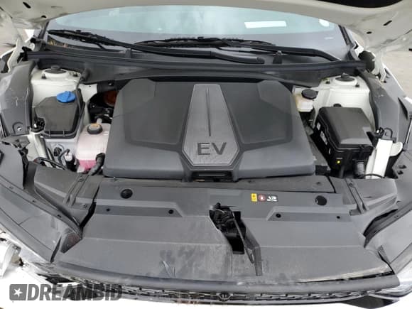 ✅ 2024 Kia EV6 GT-Line • VIN: KNDC44LA7R5215789 • Lot: 48459555. Listed on Copart with 5,454 mi. Free auction sales archive from the USA and detailed vehicle history report at DreamBid. Image 13.