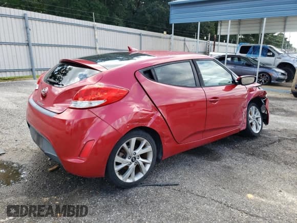 ✅ 2016 Hyundai Veloster • VIN: KMHTC6AD3GU301207 • Lot: 71311714. Wystawiony na Copart z przebiegiem 73 204 mil. Bezpłatny archiwum sprzedaży aukcyjnych z USA i szczegółowy raport historii pojazdu na DreamBid. Zdjęcie 3.